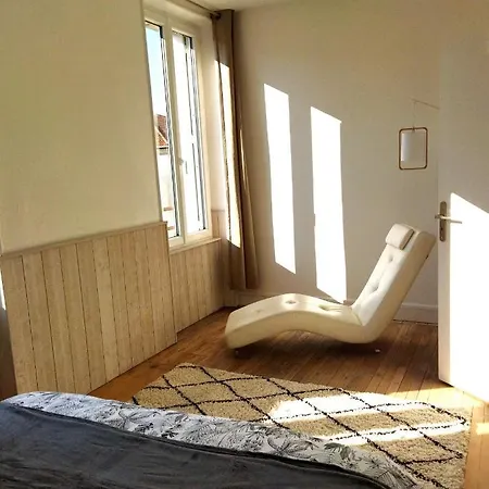 Les Remparts D'alienor Apartment