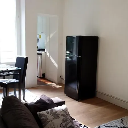 Les Remparts D'alienor Poitiers