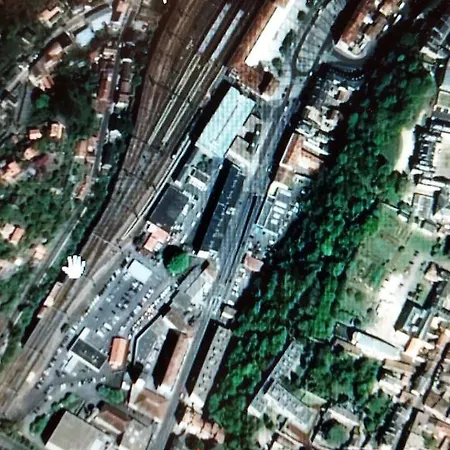 Les Remparts D'alienor * Poitiers
