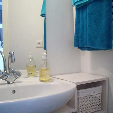 Les Remparts D'alienor Poitiers