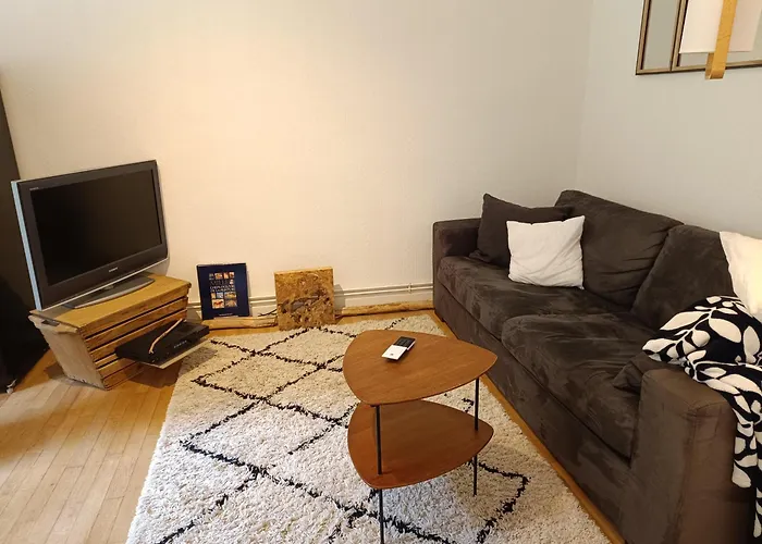 Les Remparts D'alienor Poitiers