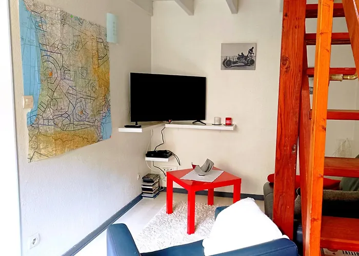 Les Remparts D'alienor Poitiers