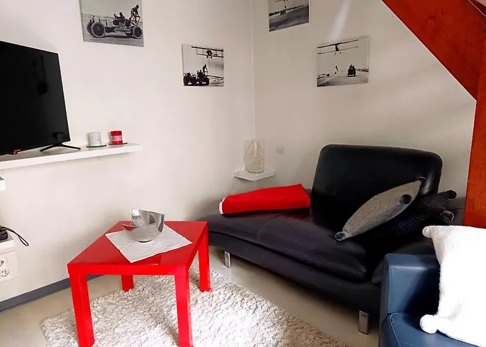 Les Remparts D'alienor Poitiers